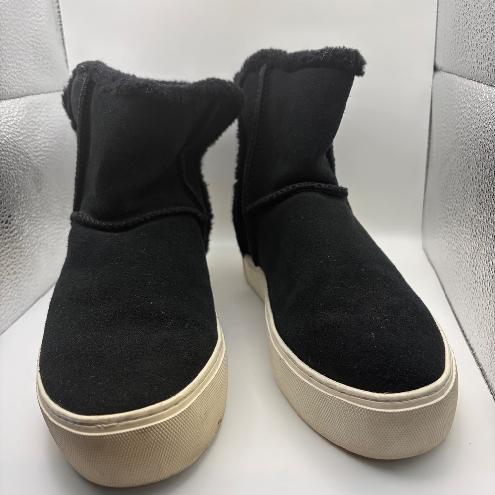 UGG Ankle Sneaker Boots Womens 7 Black Solid Casual Suede Buckle 1104069